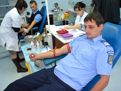Foto: donator sange - Jandarmeria Maramures